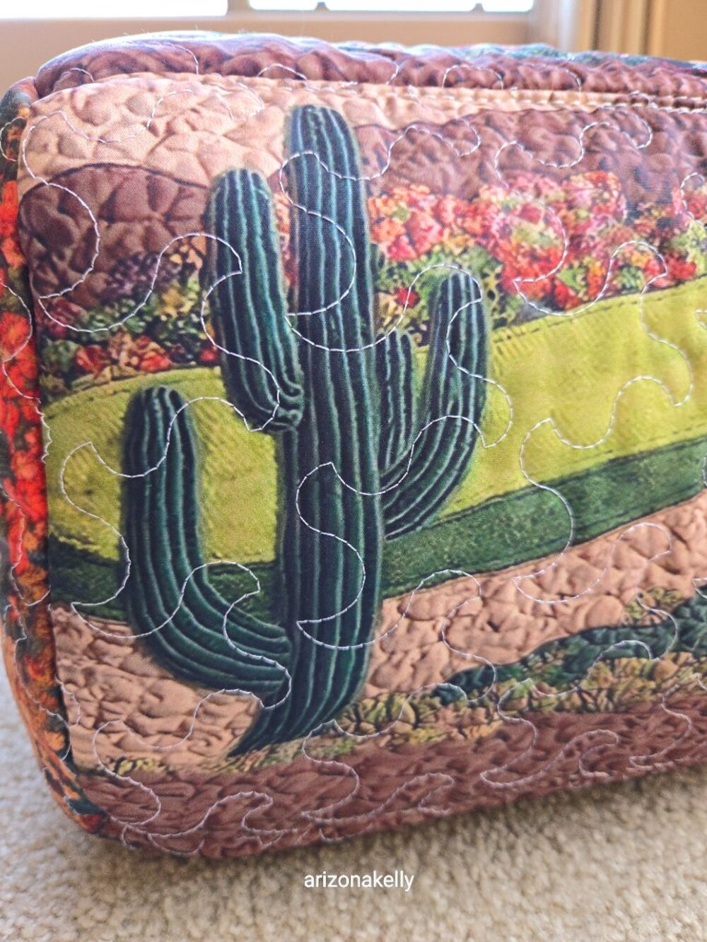 NWT Quilted Fabric Duffel Zippered Bag Cactus Desert Saguaro Arizona Southwest - Picture 3 of 12